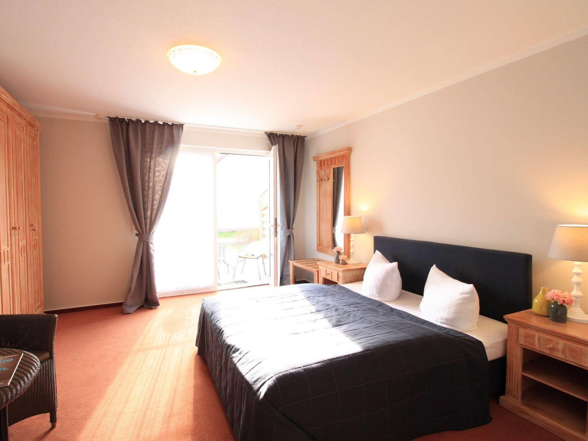 Hotel Mueritz-Park Boek Extérieur photo